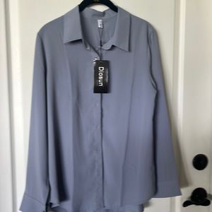 NWT Diosun blue button down, long sleeve top size small